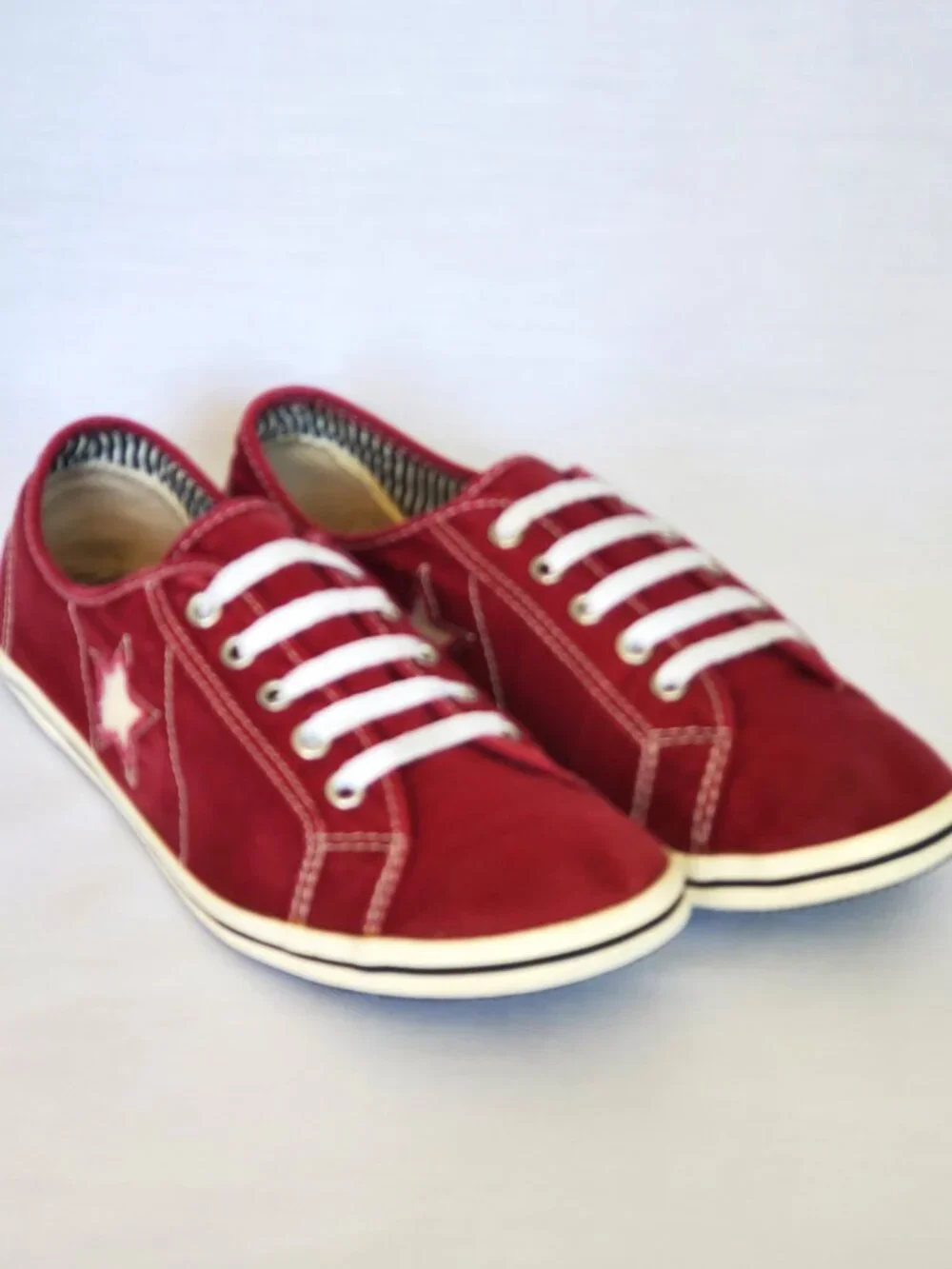 Converse One Star Ox Maroon Canvas Sneakers - Women’s 8.5 (SKU: 506900FT)